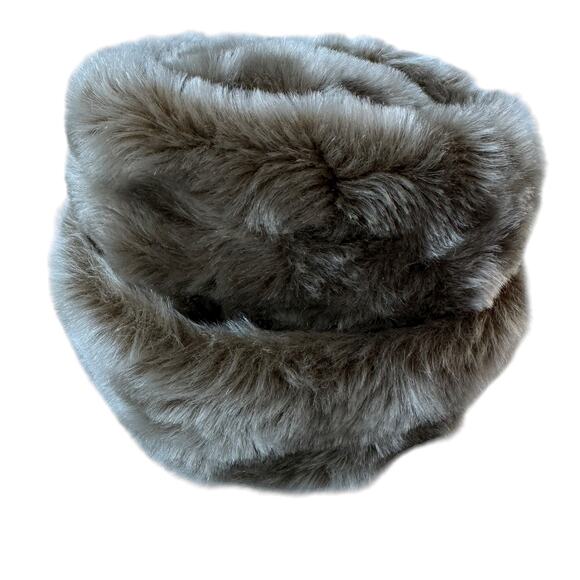 Vintage Evelyn Varon Faux Fur Hat Tan Beige Retro Luxury Women's One Size - Picture 2 of 7